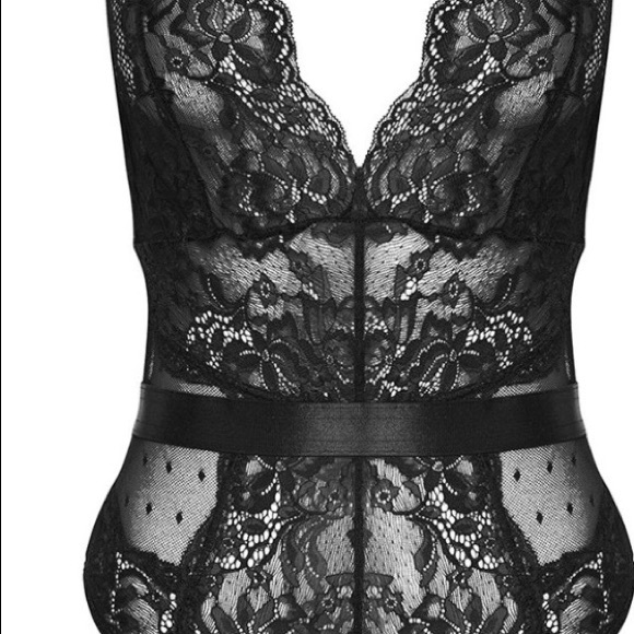 Pretty little things lace bodysuit - Picture 3 of 6